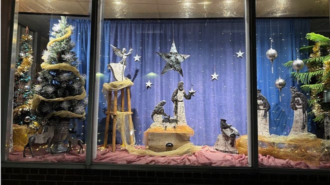 Fall River 2024 small business holiday display contest winner picked